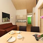 Dorfvilla - Includes Tauern Kaprun Wellness Access 13 Km Away Гостевой дом