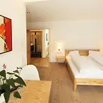Гостевой дом Dorfvilla - Includes Tauern Kaprun Wellness Access 13 Km Away