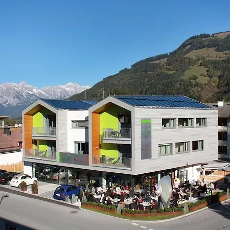 Gæstehus Dorfvilla - Includes Tauern Kaprun Wellness Access 13 Km Away