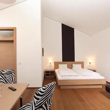 Dorfvilla - Includes Tauern Kaprun Wellness Access 13 Km Away 3* מאיסהופן