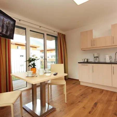 Πανσιόν Dorfvilla - Includes Tauern Kaprun Wellness Access 13 Km Away Maishofen