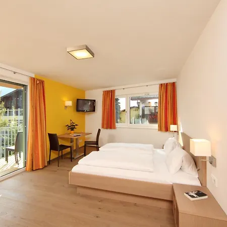 בית הארחה Dorfvilla - Includes Tauern Kaprun Wellness Access 13 Km Away 3*