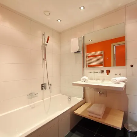 Dorfvilla - Includes Tauern Kaprun Wellness Access 13 Km Away