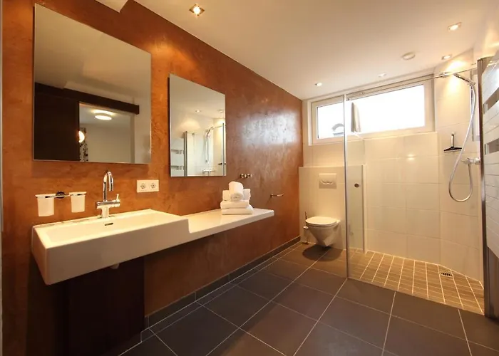 Dorfvilla - Includes Tauern Kaprun Wellness Access 13 Km Away Casa de hóspedes 3*